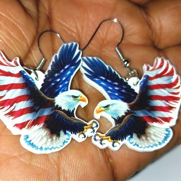 Fun American eagle acrylic 5D pendant earrings - Picture 4 of 7